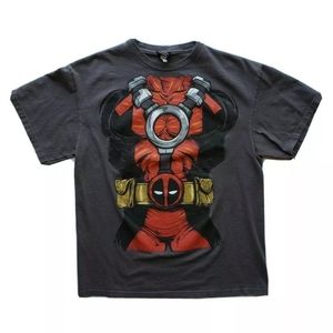 Marvel tshirt men Large Anti-Hero Villain Deadpool